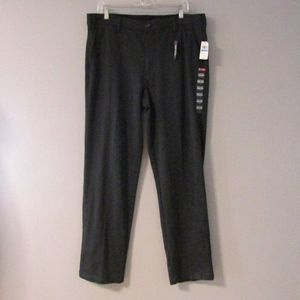 NWT Van Heusen Black Max-Flex Flat Front Pants